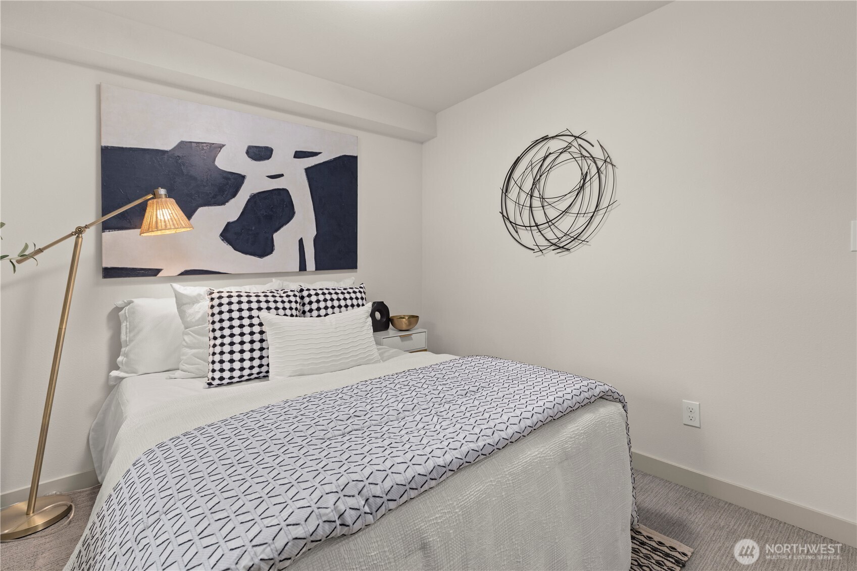 916 North 35th Street Seattle, WA 98103 - Photo 19 of 26 Gallery Image 19