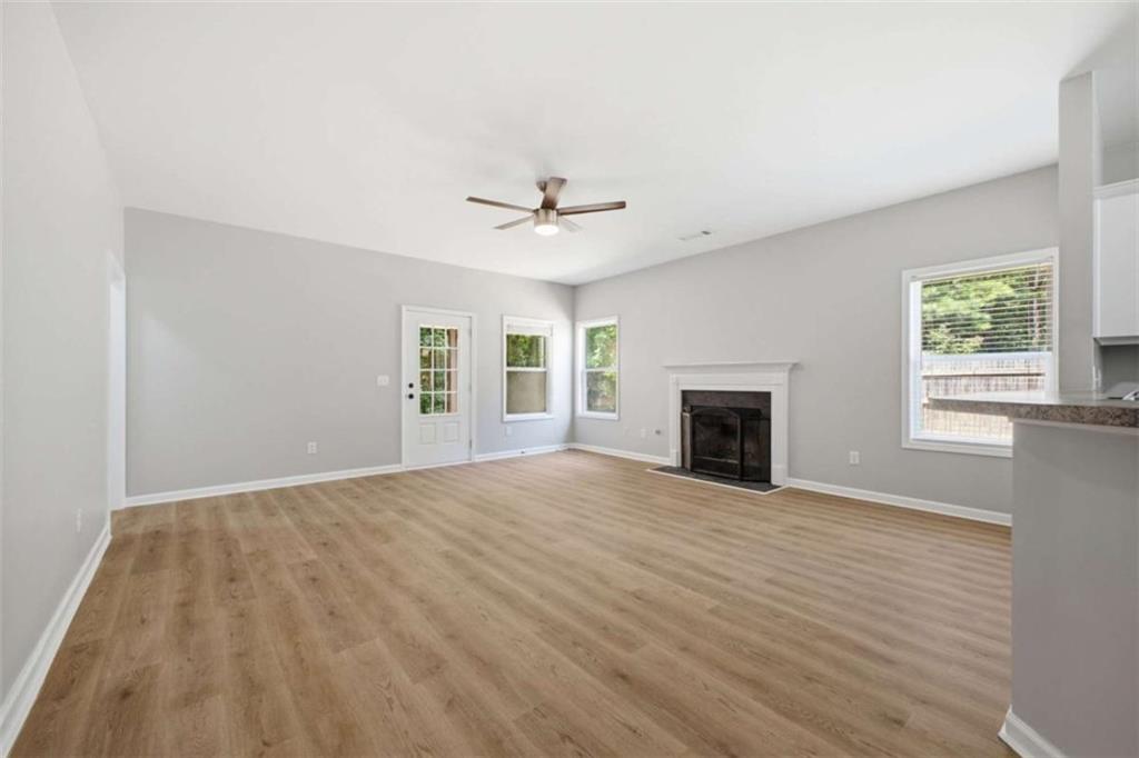 752 Stable View Loop Dallas, GA 30132 - Photo 10 of 37 Gallery Image 10