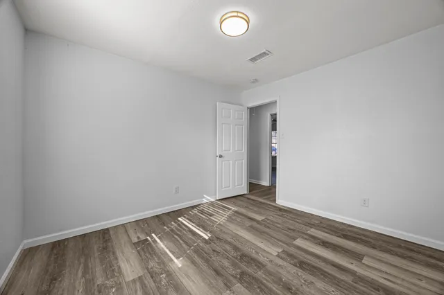 $1,975 | 2103 6th Street, Stafford, TX 77477