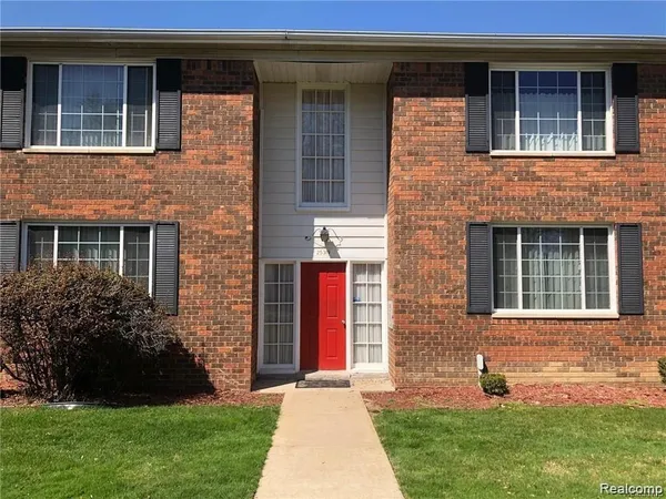 $1,400 | 25319 Shiawassee Circle, Unit 102, Southfield, MI 48033