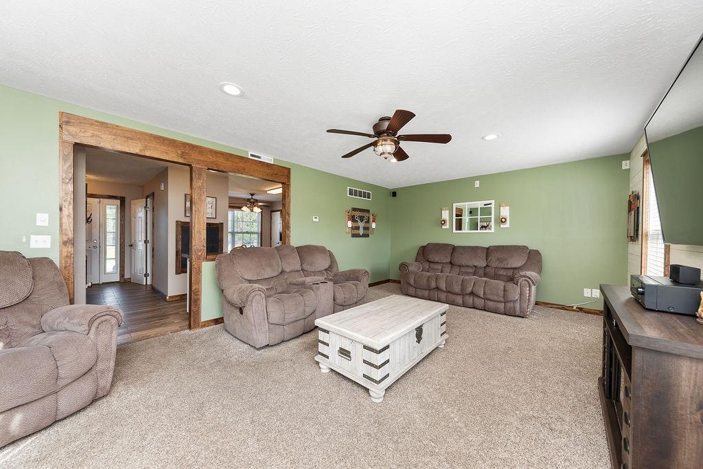 9014 McNoun Road Winchester, OH 45697 - Photo 13 of 34 Gallery Image 13