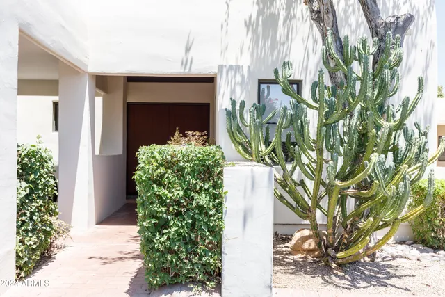 $5,000 | 5101 North Casa Blanca Drive, Unit 203, Paradise Valley, AZ 85253