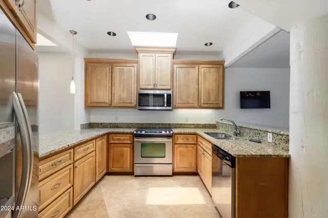 $5,000 | 5101 North Casa Blanca Drive, Unit 203, Paradise Valley, AZ 85253