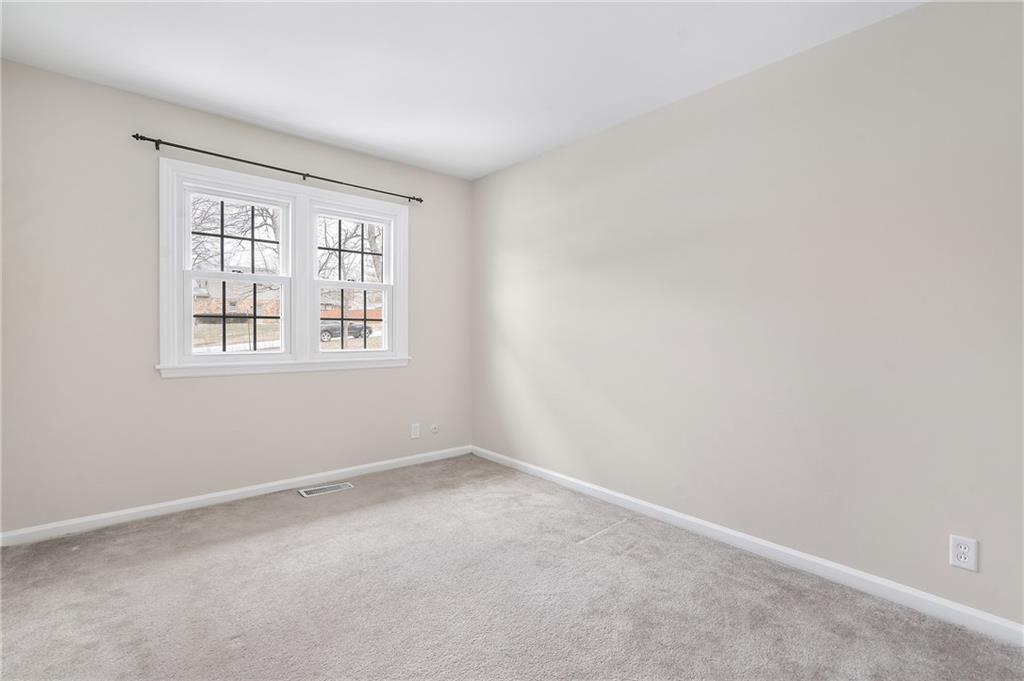 5755 Andover Road Indianapolis, IN 46220 - Photo 13 of 30