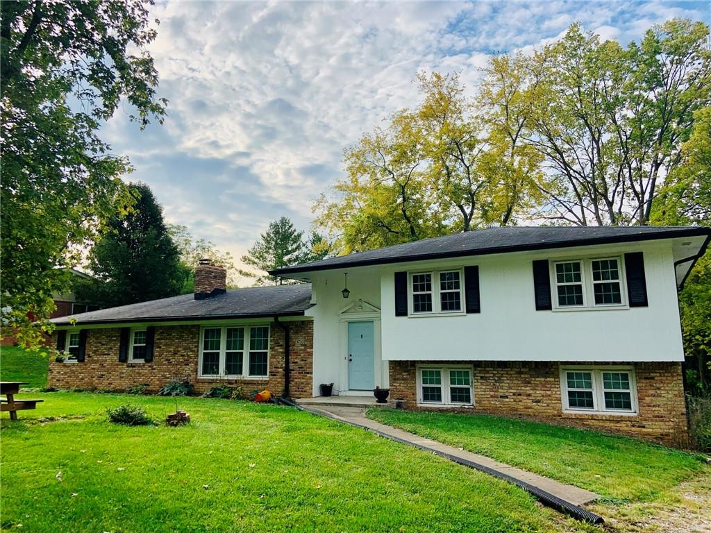 5755 Andover Road Indianapolis, IN 46220 - Photo 2 of 30