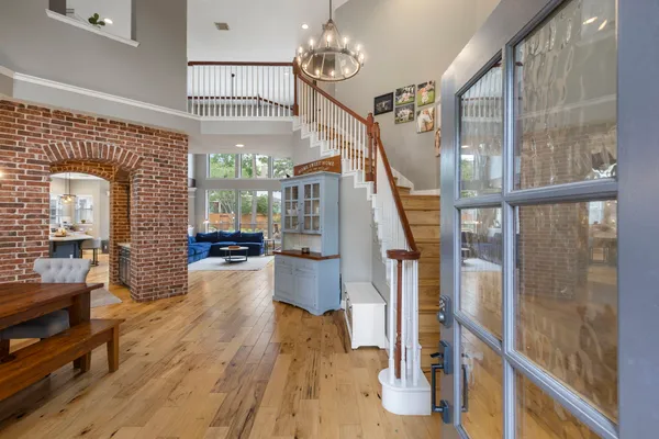 $975,000 | 39 South Dulcet Hollow Circle, The Woodlands, TX 77382