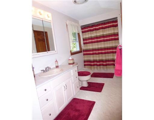 142 Jenckes Hill Road Lincoln, RI 02865 - Photo 10 of 17 Bathroom.