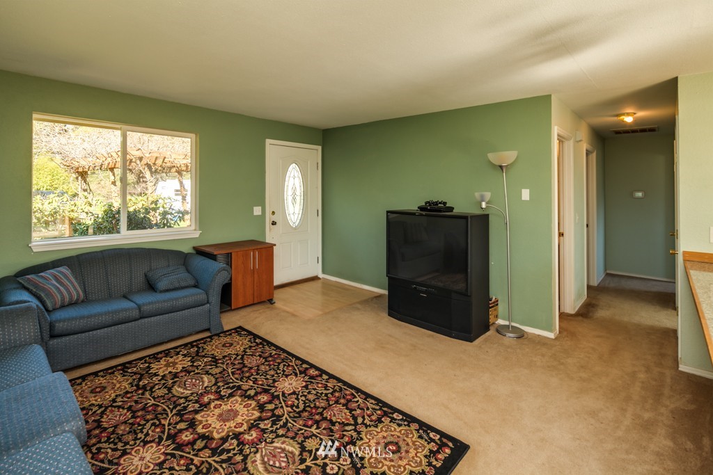 3171 Behme Road Custer, WA 98240 - Photo 3 of 25