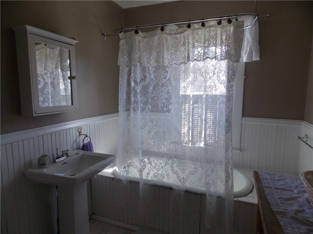422 Wilpen Road Ligonier, PA 15658 - Photo 14 of 25 Gallery Image 14