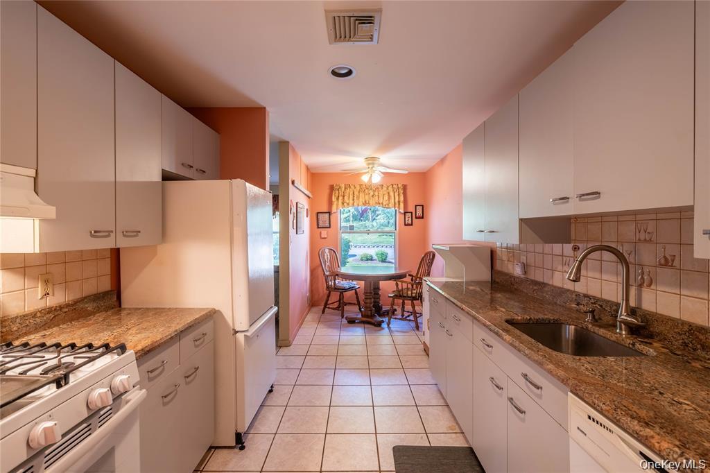 207 Arlin Road, Unit 207 Monroe, NY 10950 - Photo 11 of 35