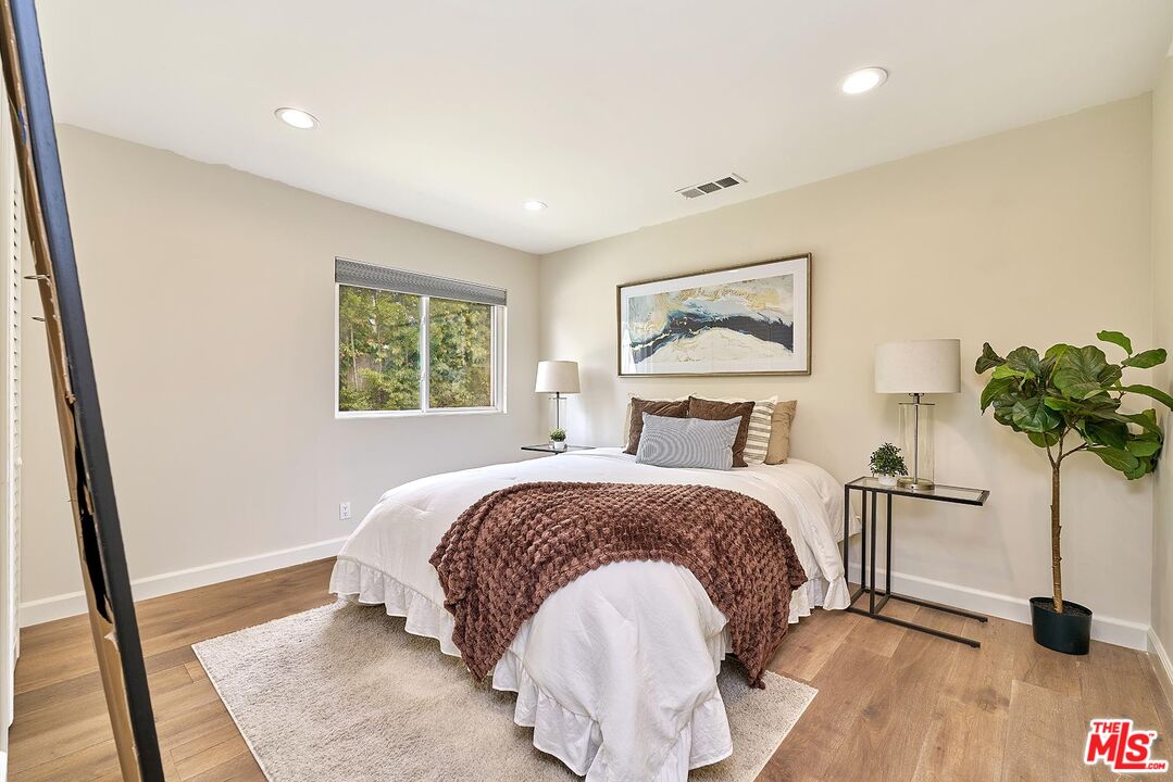 12041 Weatherby Road Los Alamitos, CA 90720 - Photo 25 of 32