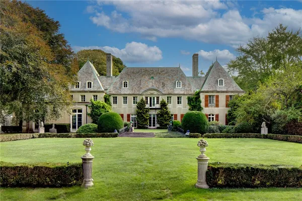 $18,000,000 | 601 Bellevue Avenue, Newport, RI 02840
