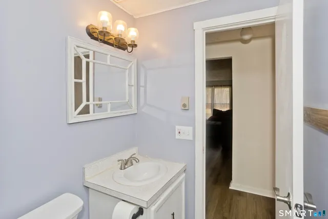 $190,000 | 949 Pleasant Valley Road, Unit 4 12, South Windsor, CT 06074