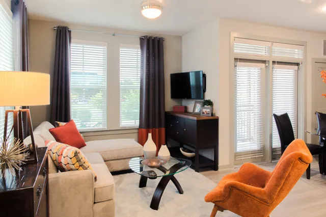 $2,682 | 700 East Algonquin Road, Unit 2307, Schaumburg, IL 60173