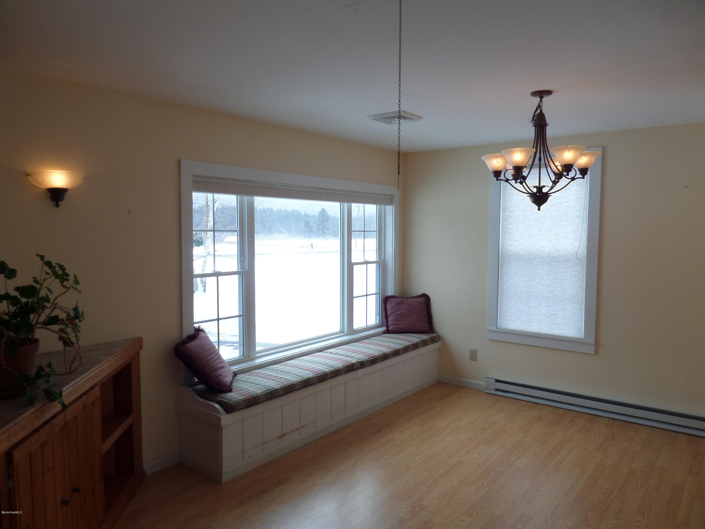 Dining Rm
