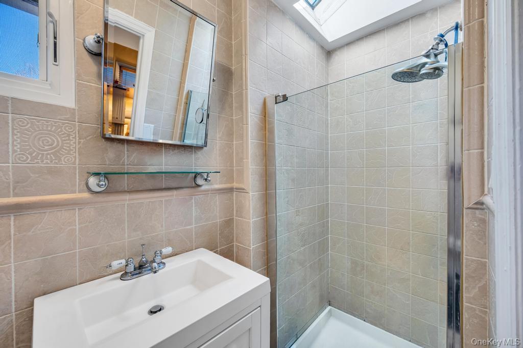 96 Rosedale Road Valley Stream, NY 11581 - Photo 29 of 45