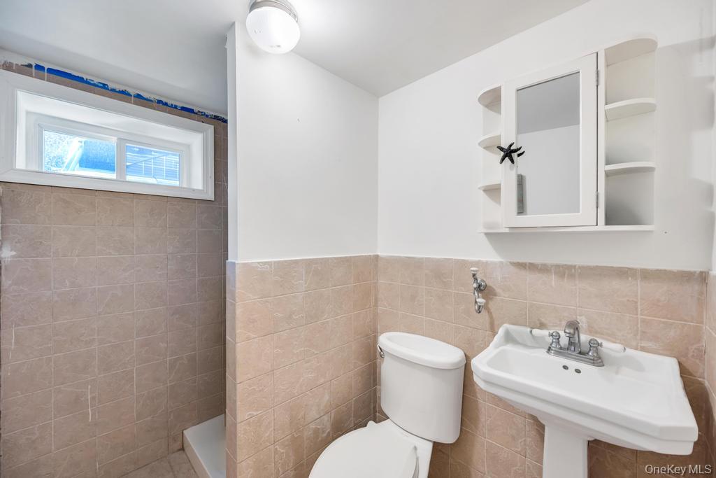 96 Rosedale Road Valley Stream, NY 11581 - Photo 36 of 45