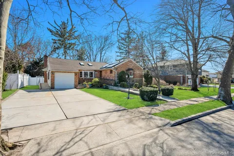 $925,000 | 96 Rosedale Road, Valley Stream, NY 11581