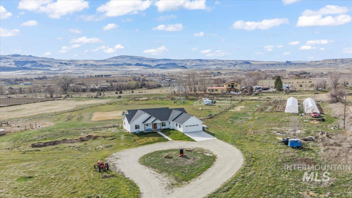 8843 Highway 78 Marsing, ID 83639 - Photo 46 of 48 Overview of rural landscape with mountains