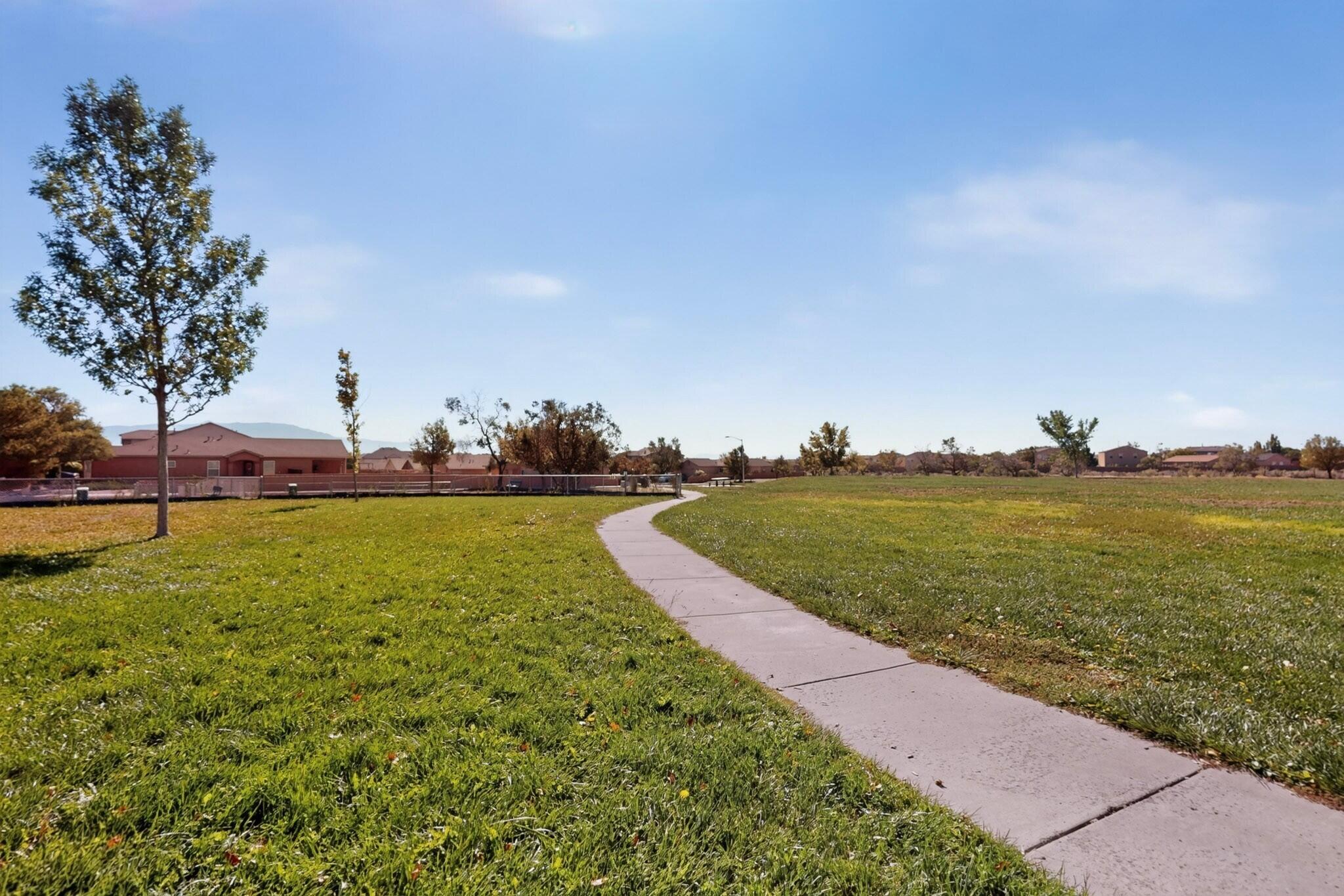 672 Peaceful Meadows Drive Northeast Rio Rancho, NM 87144 - Photo 40 of 45 Gallery Image 40