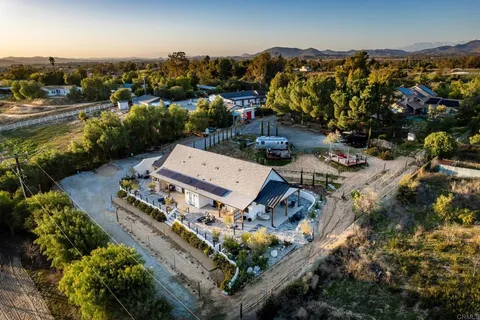 $2,949,000 | 35715 Calle Nopal, Temecula, CA 92592