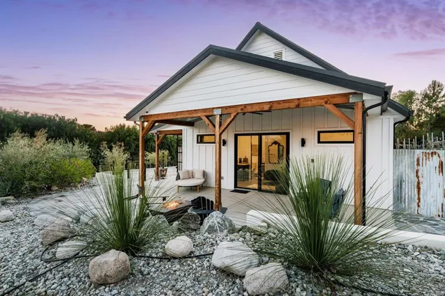 $2,949,000 | 35715 Calle Nopal, Temecula, CA 92592