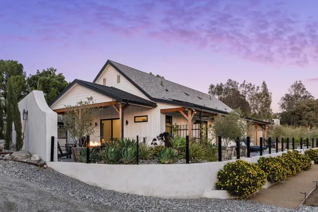 $2,949,000 | 35715 Calle Nopal, Temecula, CA 92592