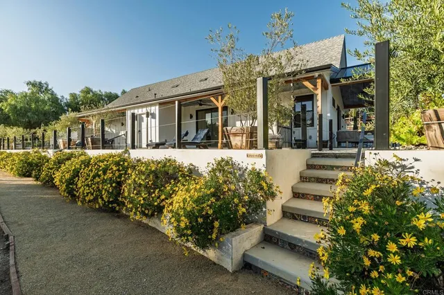 $2,949,000 | 35715 Calle Nopal, Temecula, CA 92592