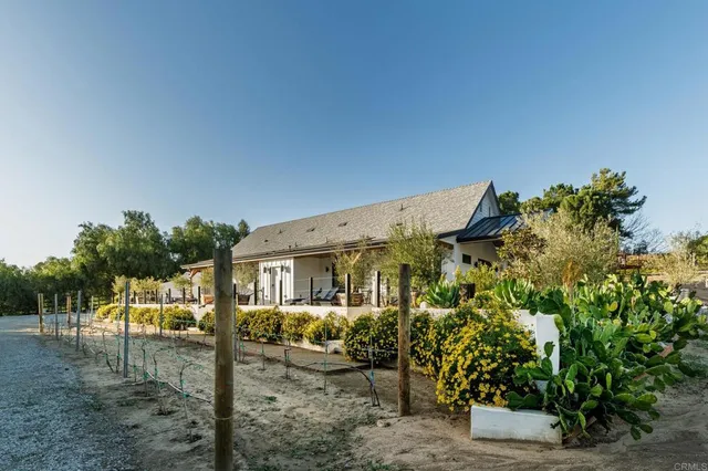 $2,949,000 | 35715 Calle Nopal, Temecula, CA 92592