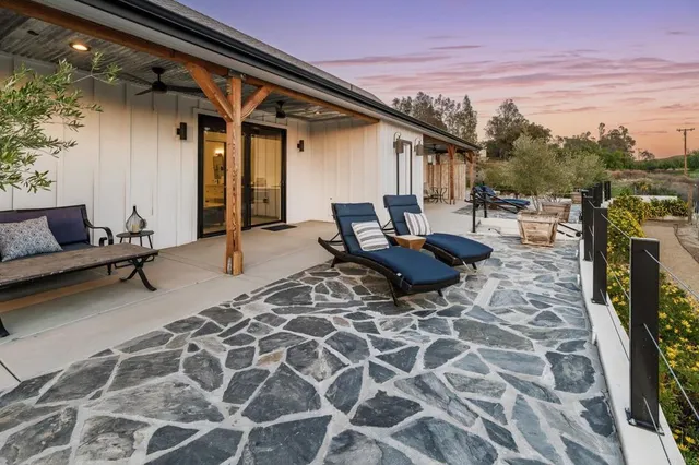 $2,949,000 | 35715 Calle Nopal, Temecula, CA 92592