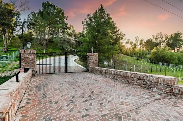 $2,949,000 | 35715 Calle Nopal, Temecula, CA 92592