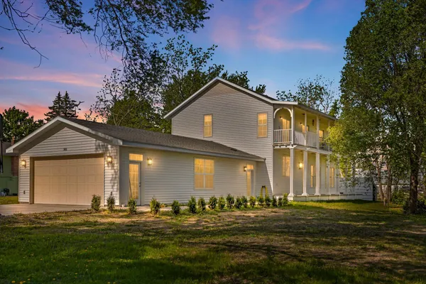 $525,000 | 305 1st Street Northeast, Morristown, MN 55052