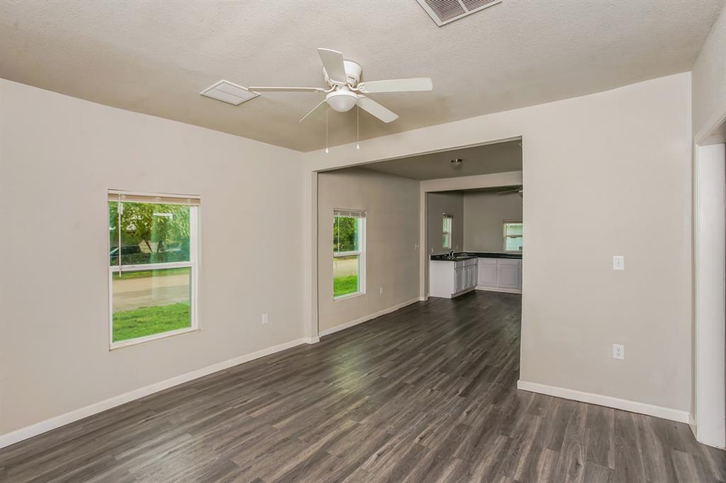 2402 Summer Avenue Waco, TX 76708 - Photo 3 of 15