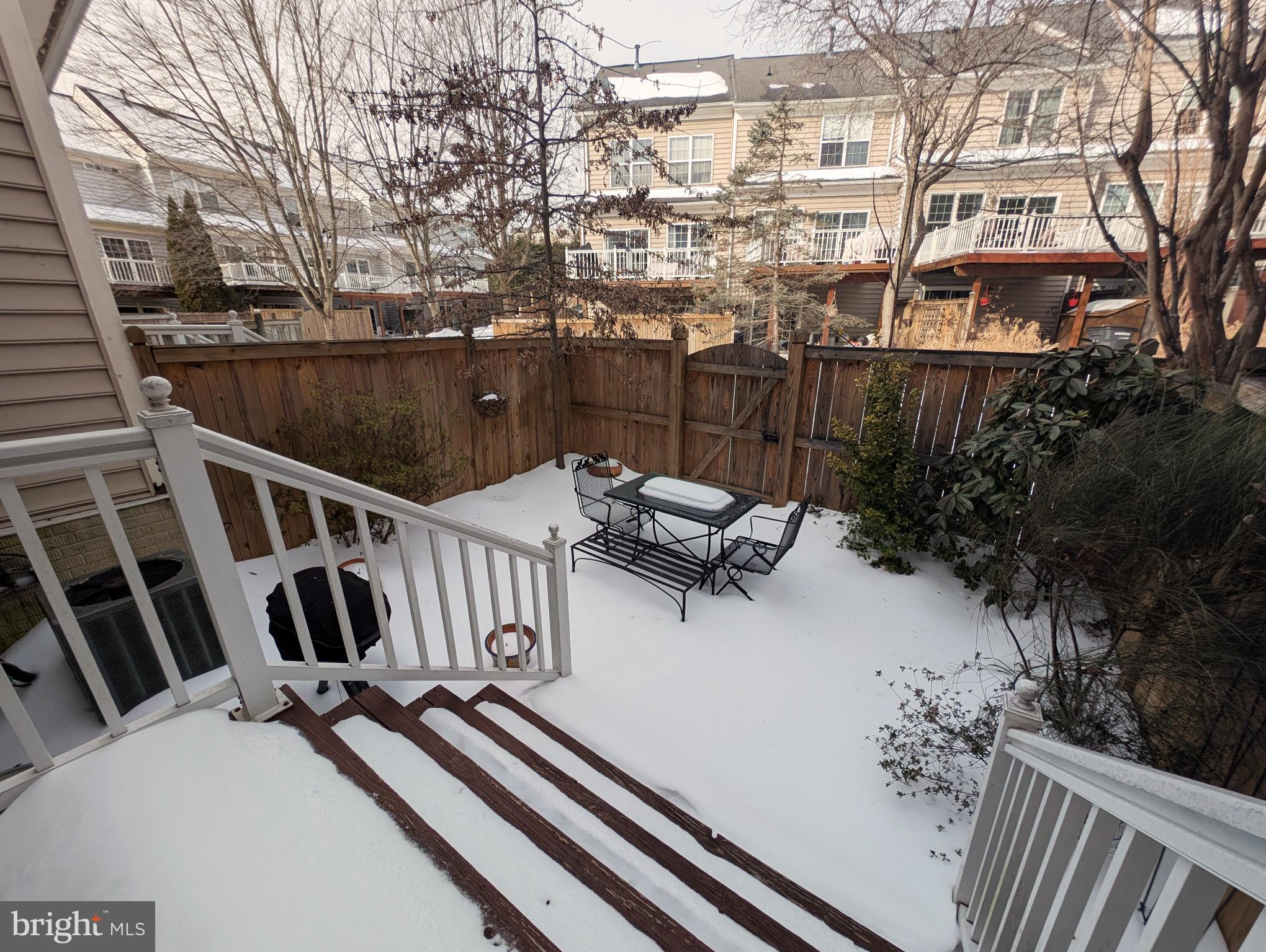 11442 Heritage Commons Way Reston, VA 20194 - Photo 22 of 22 And a (usually) brimming with life back yard!