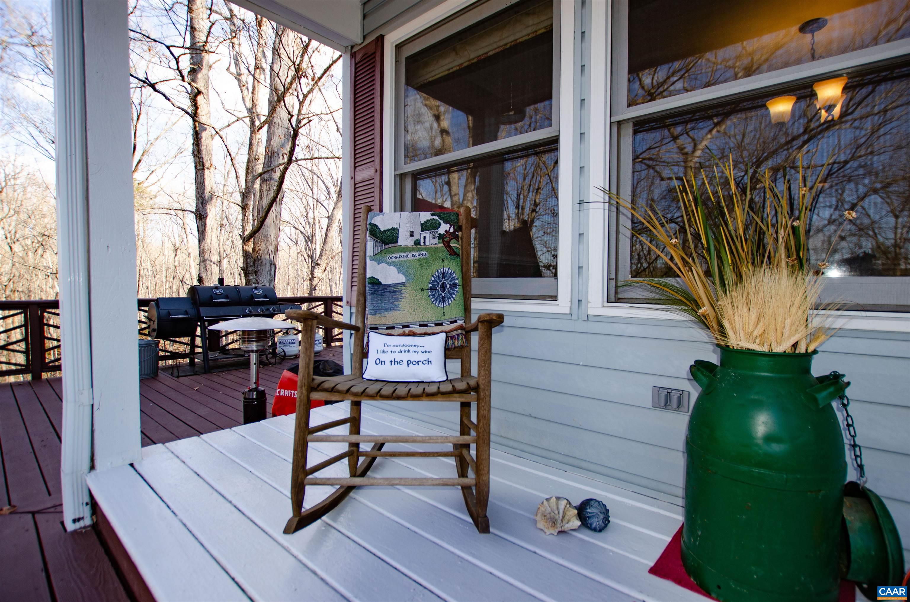 1709 Courthouse Road Palmyra, VA 22963 - Photo 4 of 59