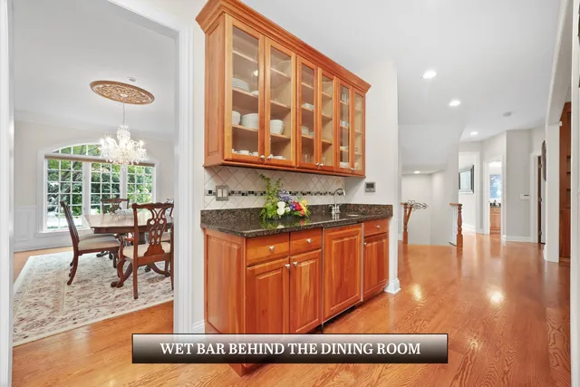 $1,400,000 | 83 South Wynstone Drive, North Barrington, IL 60010