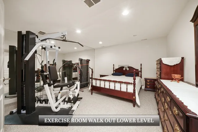 $1,400,000 | 83 South Wynstone Drive, North Barrington, IL 60010