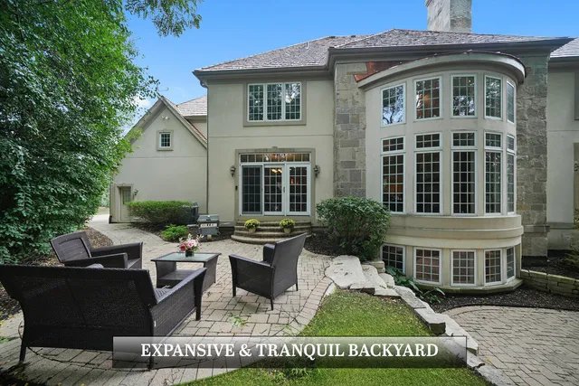 $1,400,000 | 83 South Wynstone Drive, North Barrington, IL 60010