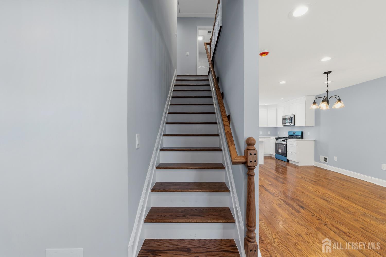 270 Alpine Way Old Bridge, NJ 08879 - Photo 12 of 36