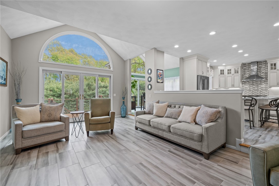 329 Wickham Road North Kingstown, RI 02852 - Photo 14 of 50 Gallery Image 14