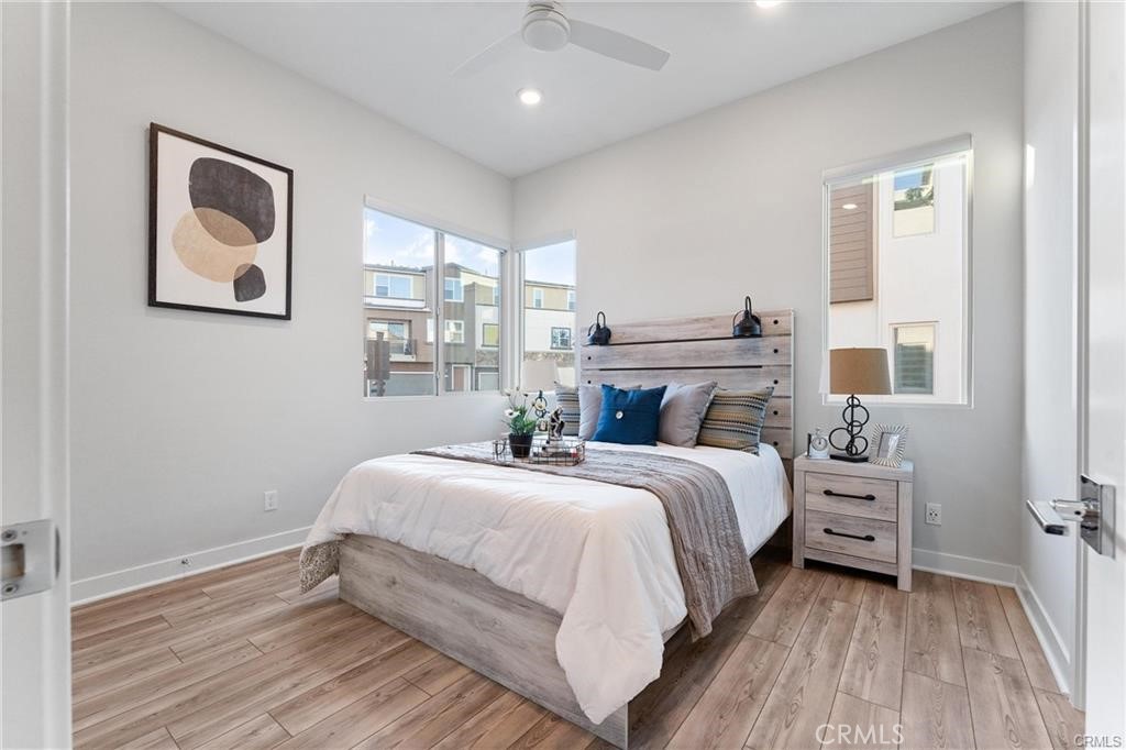 117 Denali Lake Forest, CA 92630 - Photo 10 of 40 a bedroom with a bed and a window