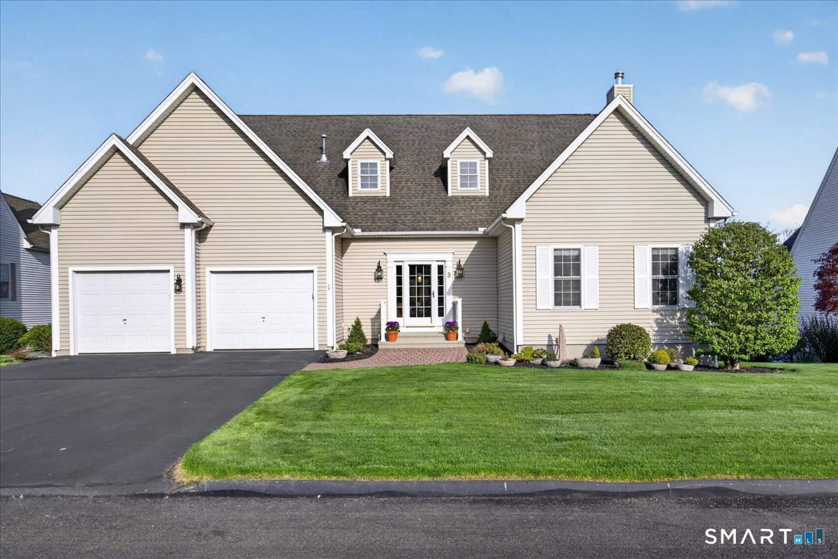 9 Balsam Ridge Circle, Unit 9 Wallingford, CT 06492 - Photo 1 of 31