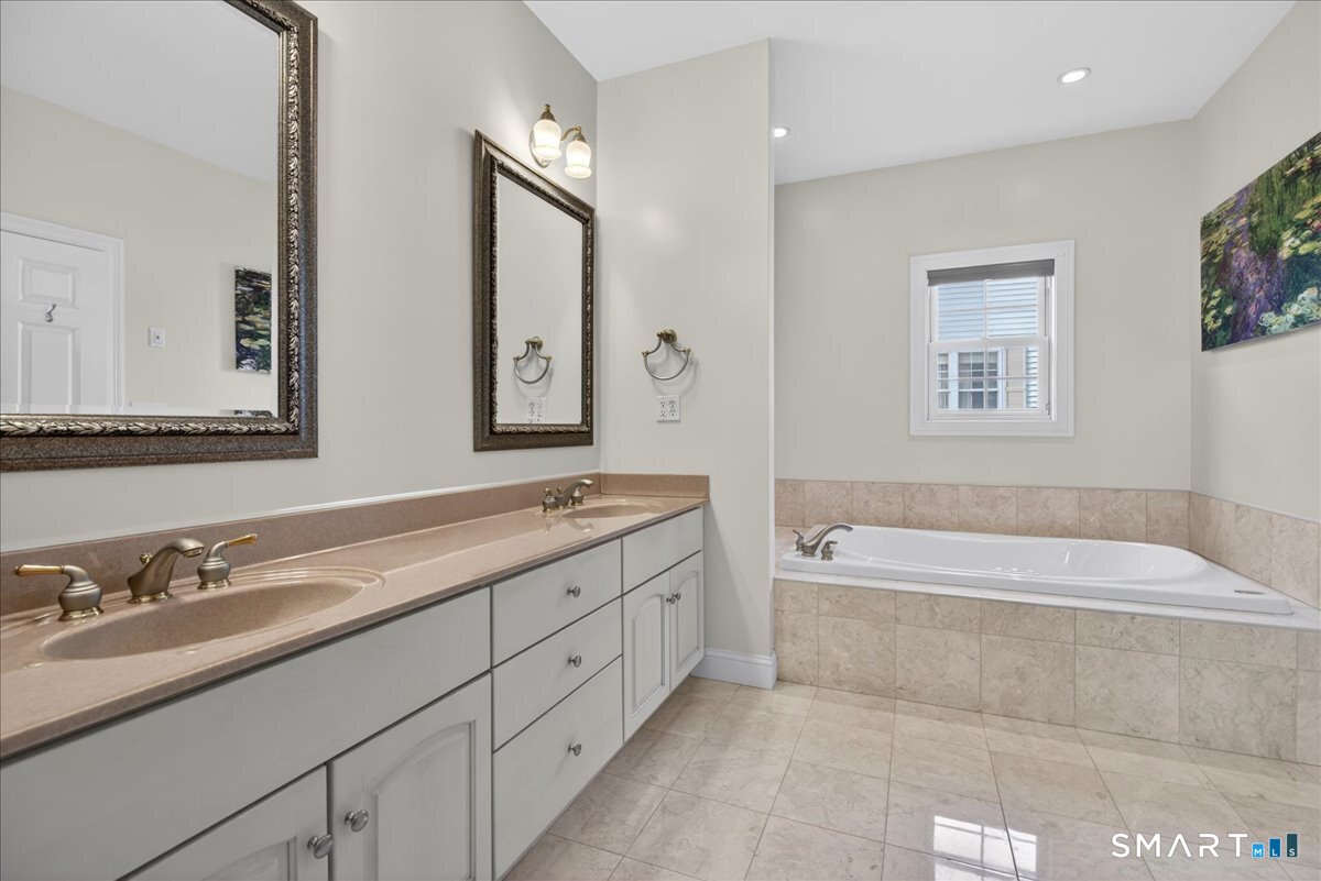 9 Balsam Ridge Circle, Unit 9 Wallingford, CT 06492 - Photo 16 of 31
