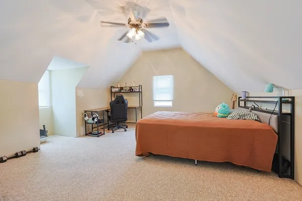 $499,999 | 179 Lakeview Avenue, Tyngsborough, MA 01879