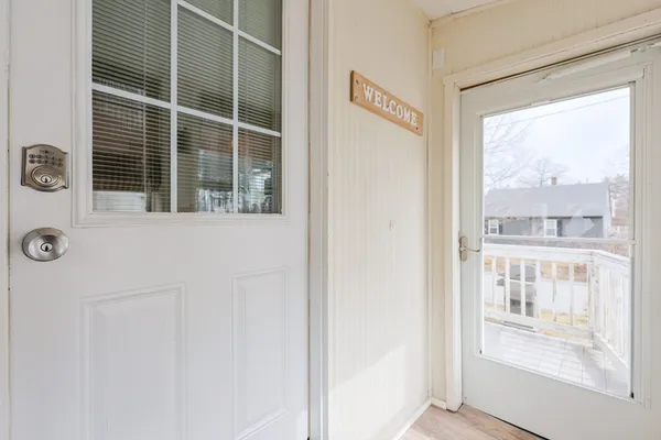 $499,999 | 179 Lakeview Avenue, Tyngsborough, MA 01879