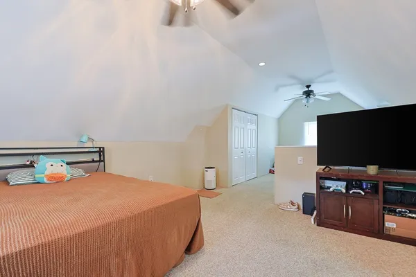 $499,999 | 179 Lakeview Avenue, Tyngsborough, MA 01879