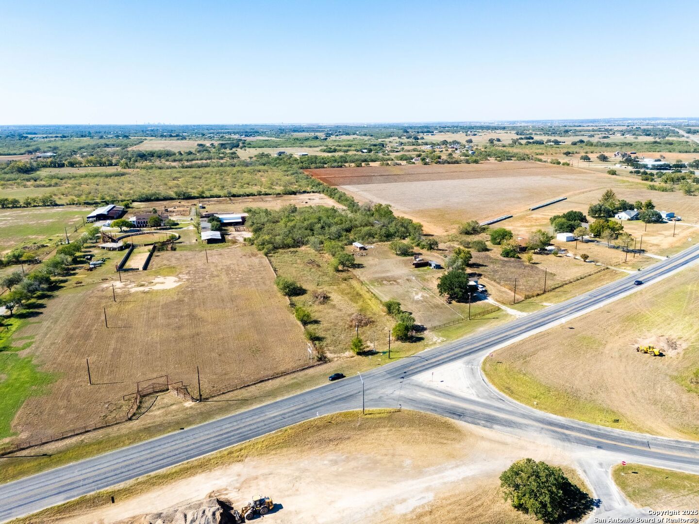 3431 Highway 1604 Loop Adkins, TX 78101 - Photo 6 of 17 a view of a swimming pool with a lake