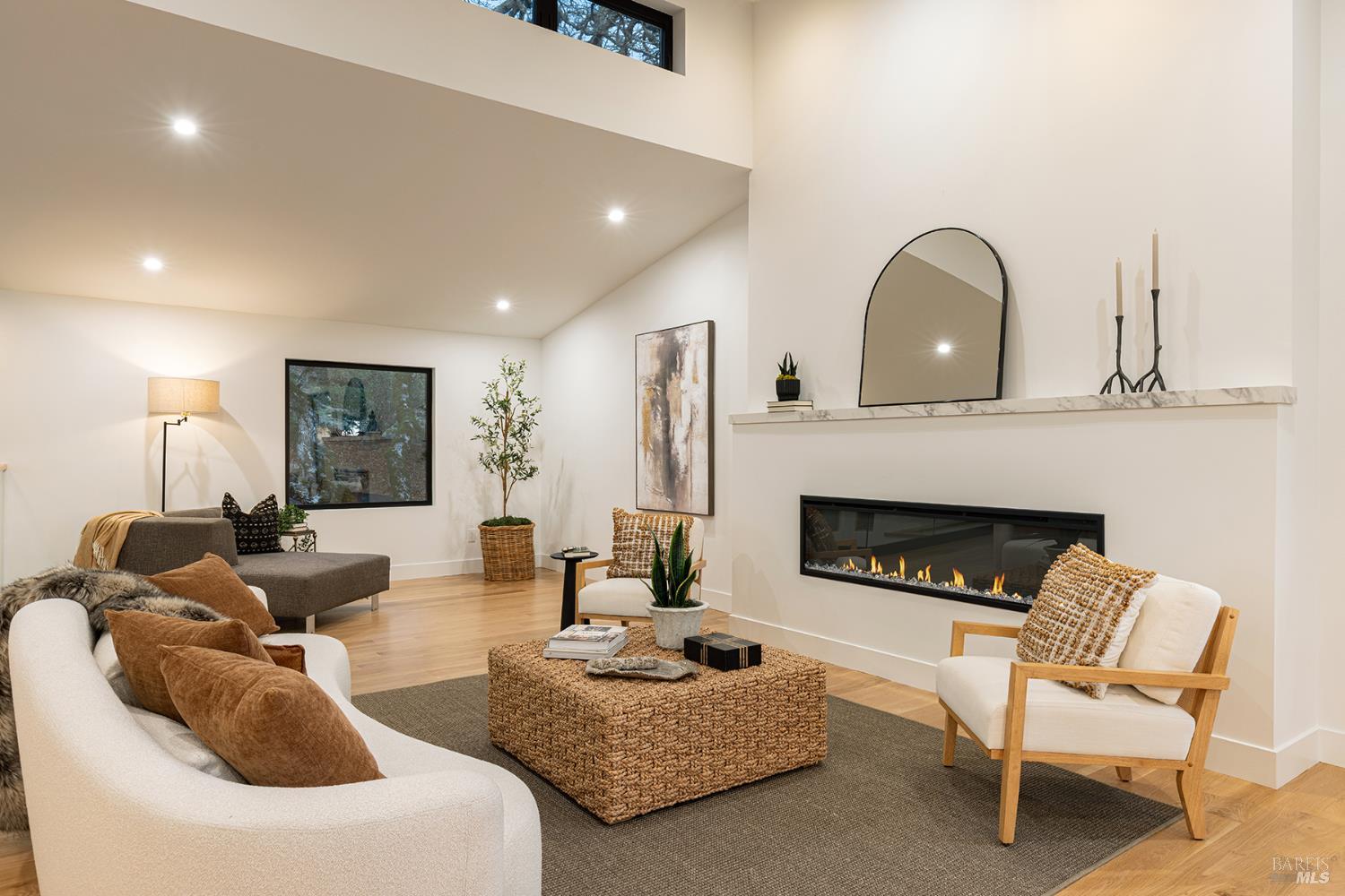 559 East Spring Street Napa, CA 94559 - Photo 5 of 74