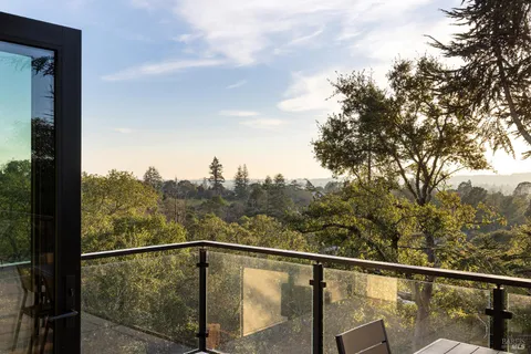 $2,850,000 | 559 East Spring Street, Napa, CA 94559