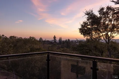 $2,850,000 | 559 East Spring Street, Napa, CA 94559